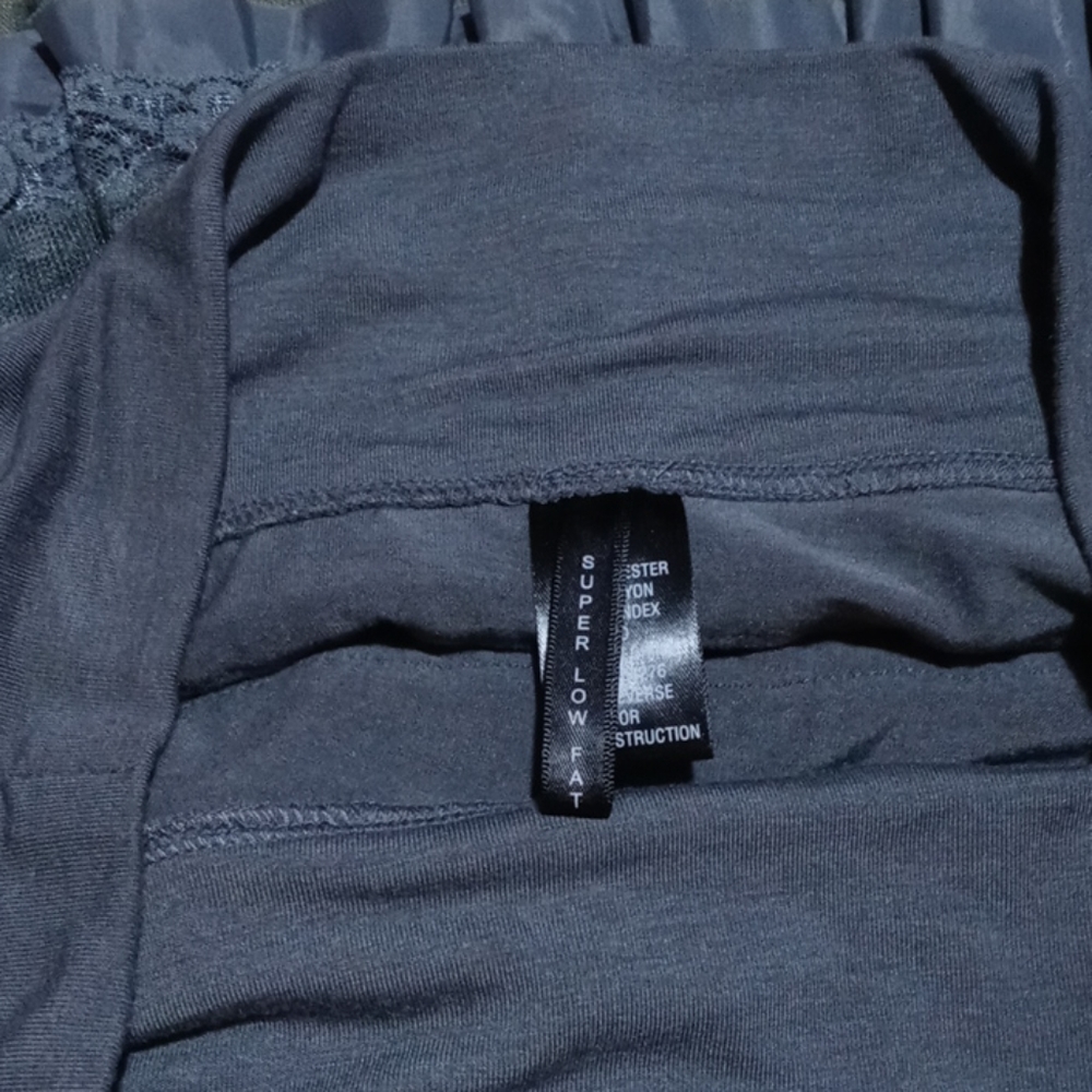 Skirt - Picture 3 of 4